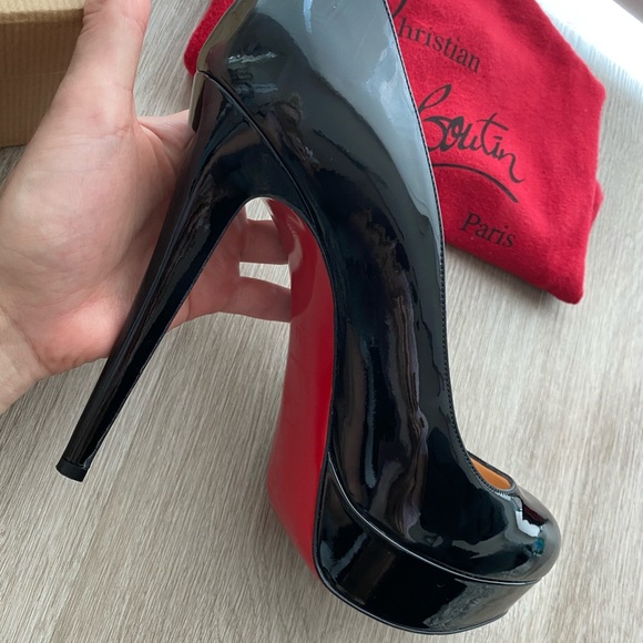 Black Louboutins Bianca size 40 - Picture 2 of 10